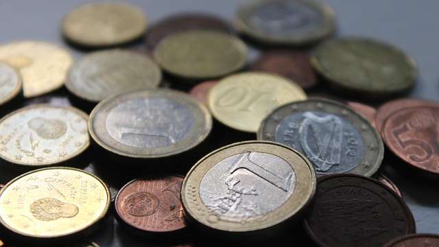 Getting Paid Across Borders: The Best Cross-Border Payment Tools for Small Businesses (2026)