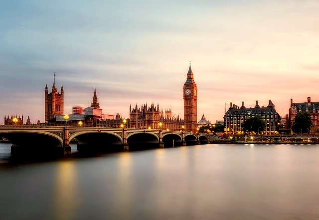 Duke of Westminster's Grosvenor Group Divests $954M US Real Estate Portfolio — AI-generated illustration