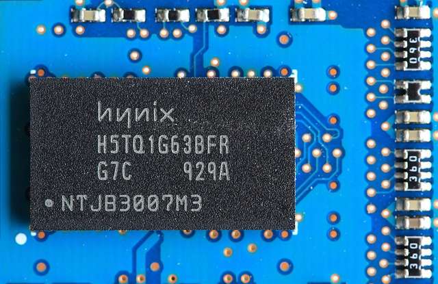 SK Hynix Reportedly in Talks with Intel for U.S. Memory Chip Production — AI-generated illustration